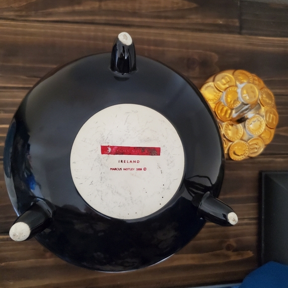 Marcus Notley Pot of Gold Irish Footed Cookie Jar Shamrock Clover Coin Lid 2008 - Picture 6 of 8